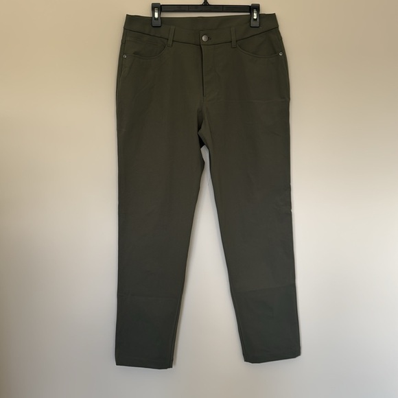 Like New Lululemon ABC Classic-Fit 5 Pocket Pant *Warpstreme in Grey Sage - 32 - Picture 4 of 7
